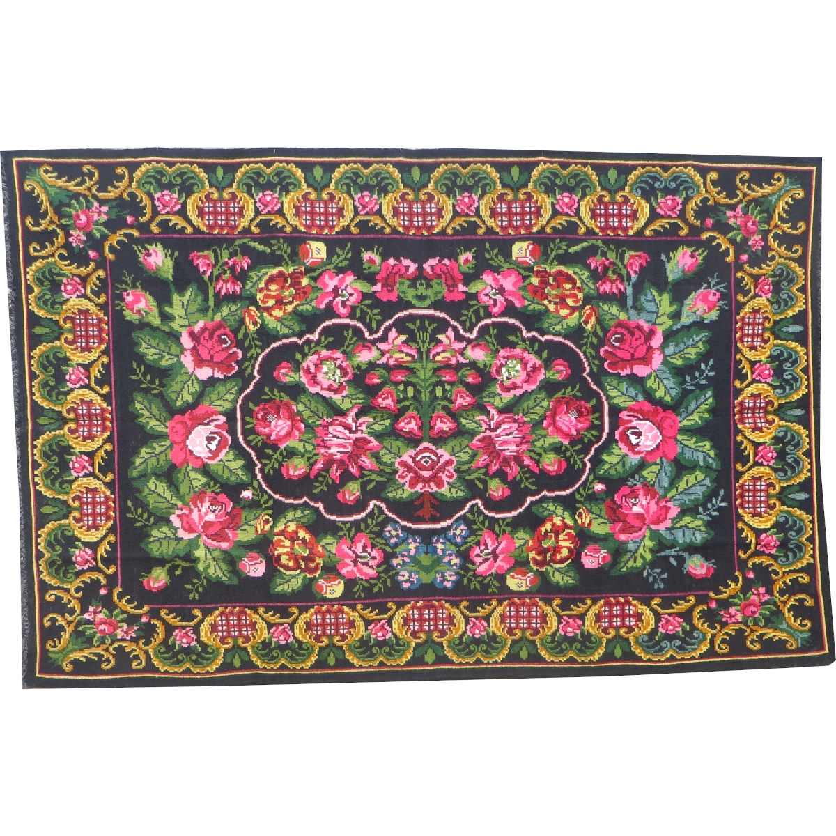 tapis moldave fleuri